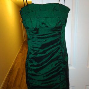 Emerald Green Strapless Cocktail Dress!